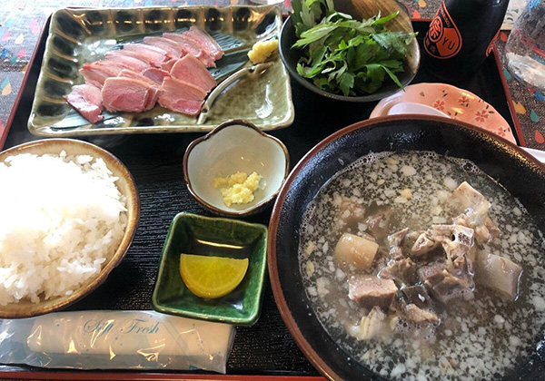 昼食